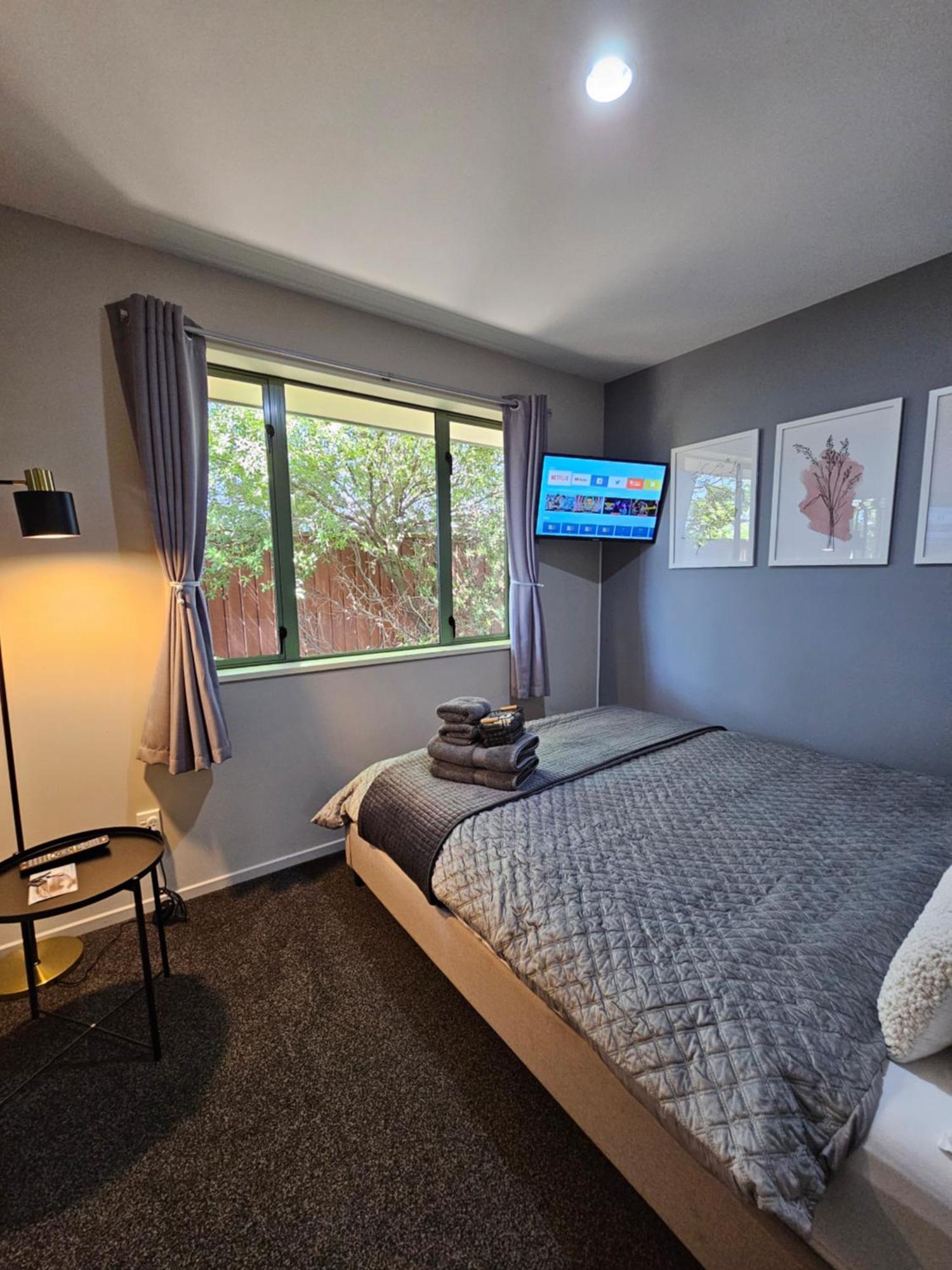 Bed and Breakfast Golden Pearl Christchurch Exterior foto
